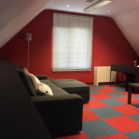 Discreet And Quiet Near Brussels Apartment