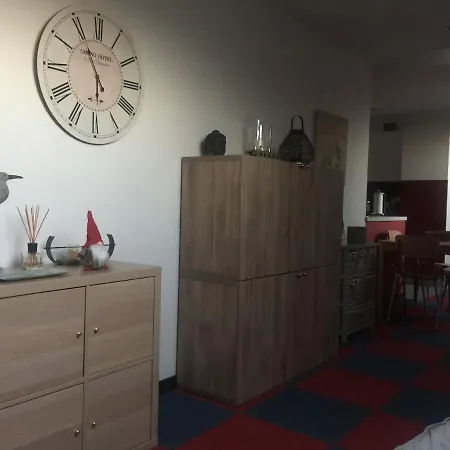 Discreet And Quiet Near Brussels Apartment *