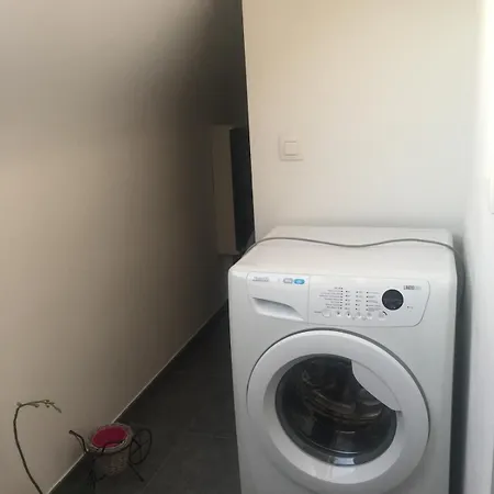 Discreet And Quiet Near Brussels Apartment