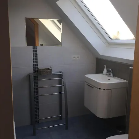 Apartment Discreet And Quiet Near Brussels